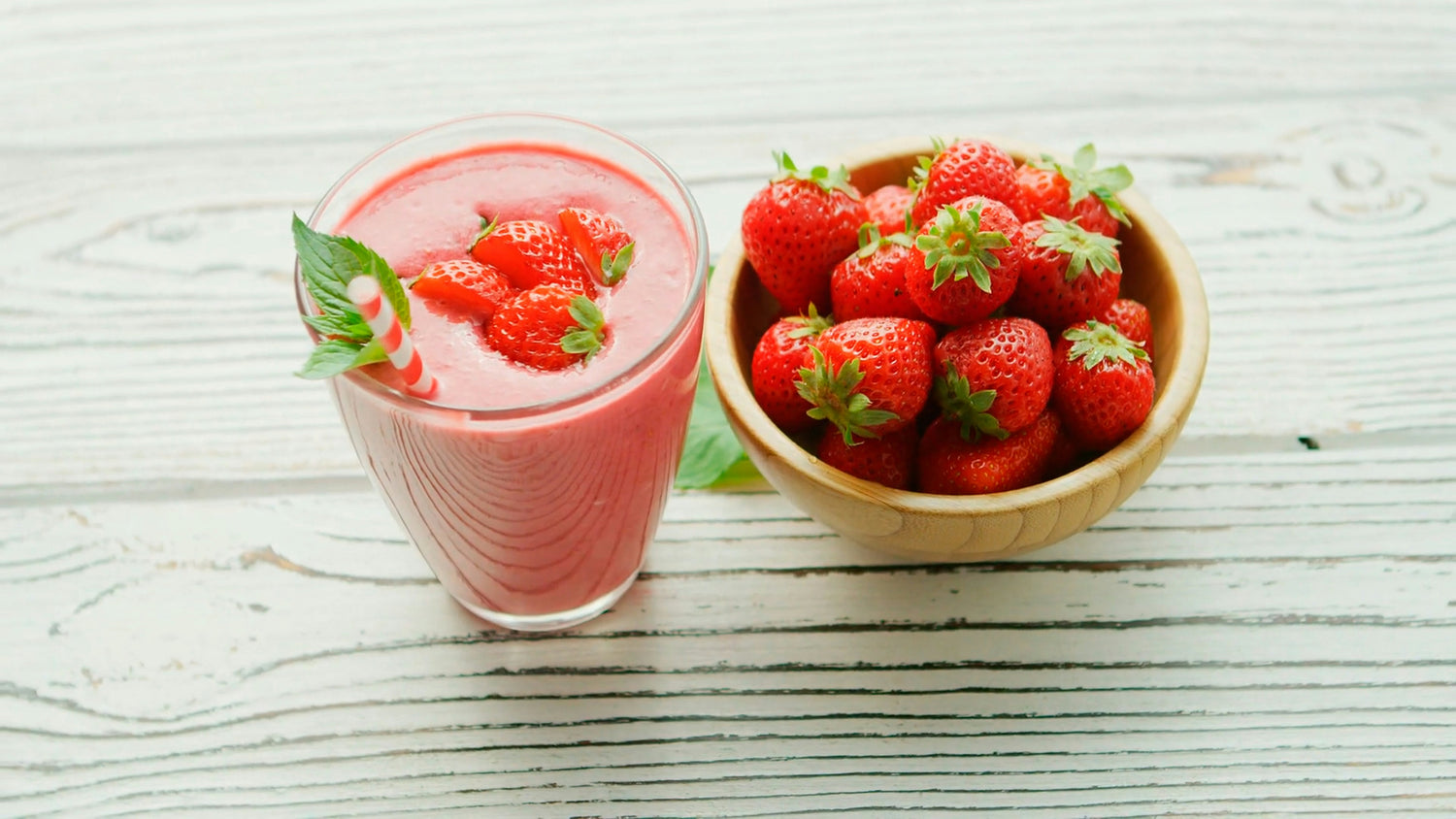 Strawberry Mango Peach Summer Smoothie